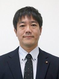 山内議員の写真