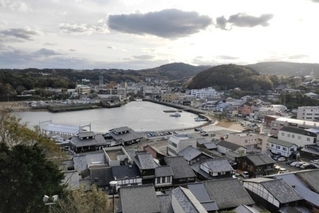 平戸港交流広場駐車場