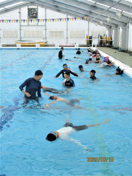 水泳指導