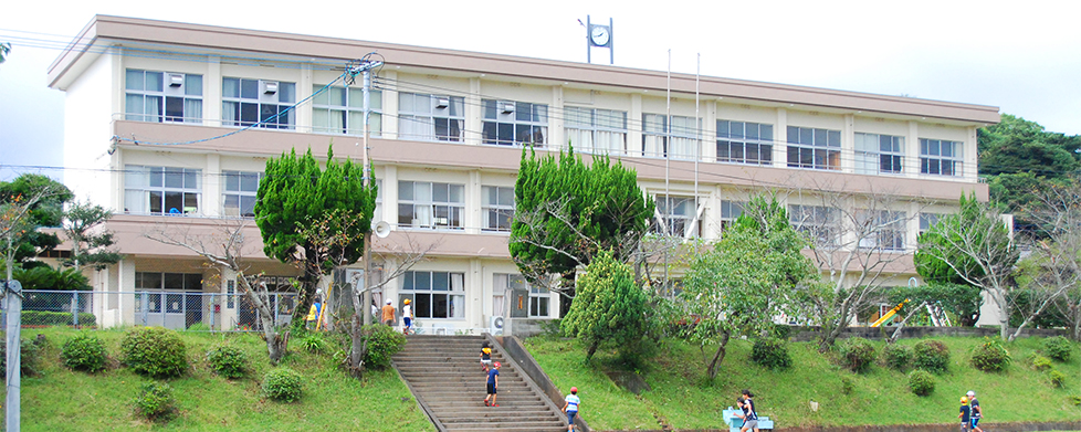 志々伎小学校01