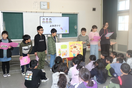 読み聞かせをしました