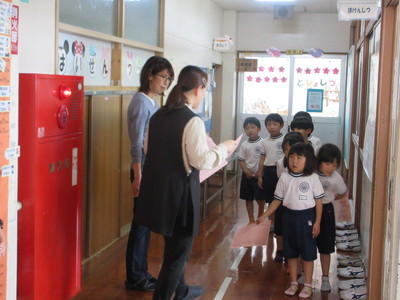 内科検診に様子